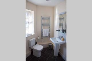 13 The Grosvenor, luxury flat, central Newmarket, - 3