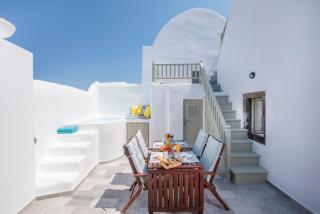 Santorini 180 Degrees - Pyrgos - 1