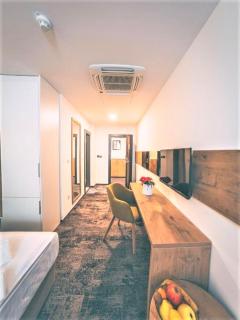 Orange Hotel - Sarajevo - 7
