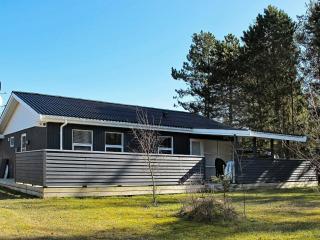 Three-Bedroom Holiday home in Væggerløse 6 - Marielyst - 0
