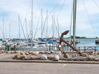 8 person holiday home in Juelsminde-By Traum - 2