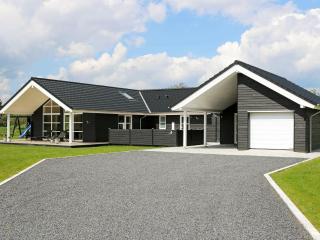 8 person holiday home in Hadsund - Hadsund - 8