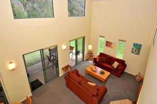 Tree Elle Retreat - 1