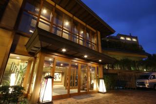 Yutorelo Toyako - Lake Toya - 0