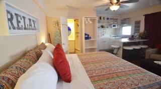 Kon Tiki 234 Renovated King Studio - Honolulu - 9