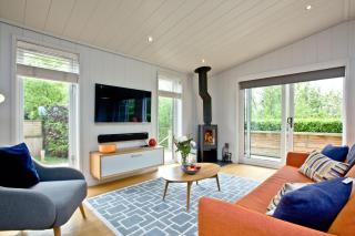 Orchard Lodge, Strawberryfield Park - 5