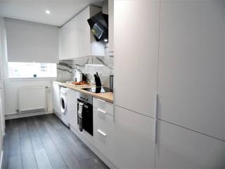 Black Cart House - 6