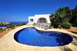 Villa Casa Blanca Carbo by Sealand Villas - Cala de Sant Vicenc - 0