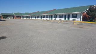 Lake Eufaula Inn & Suites - Checotah - 2