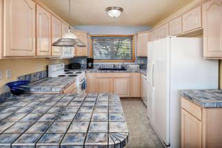 Rivers Edge Retreat - Cloverdale - 3