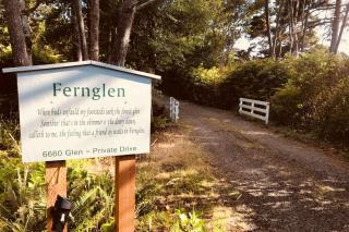 Fernglen Forested Beach Retreat - Lincoln Beach - 5