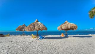 252-Waterfront, Amazing View from Balcony-Heated pool - 9