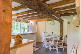 Walnut Tree Cottage by Bloom Stays - 8