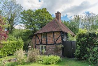 Walnut Tree Cottage by Bloom Stays - 8