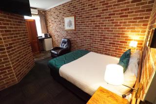 Exies Bagtown - Griffith - 9