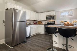 Louisville Dream House 4BR 2BA by CozySuites - Louisville - 2