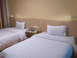 7Days Inn Kangding passenger terminal station - Garze - 1