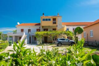 Apartments Nino - Sukošan - 7