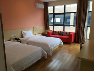 7Days Inn Chongqing Tongnan Bund International Branch - Tongnan - 4