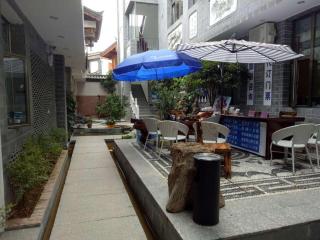 7Days Inn Old Town of Lijiang The Grand Water Wheel - 2