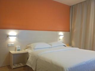 7Days Inn Emeishan Center - Leshan - 0