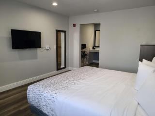 SureStay Hotel by Best Western Chowchilla Yosemite - 3