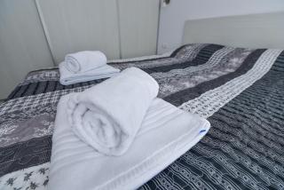 Stylish Stay - Executive - private parking and central location - 2