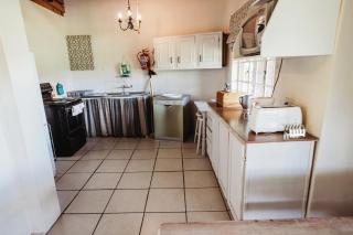 Valley Lakes CHALETS - Underberg - 8