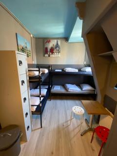 Hostel Cosmos Amsterdam - Amesterdão - 0