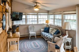 Hen Cove Cottage - Pocasset - 1