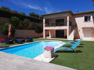 Villa Madysan climatisée St Aygulf, piscine chauffée, en saison, 900m de la mer - Saint-Aygulf - 9