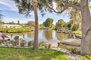 Modern Canalfront Studio Near Nokomis Beach! - 0