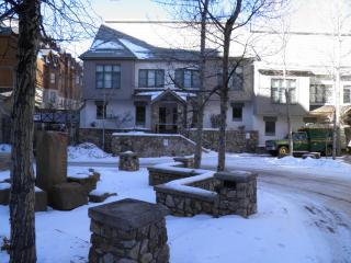 Highlands Townhome by Vail Realty - 6