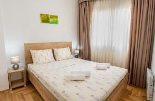 Peace 2 Apartments with parking - Budva - 5