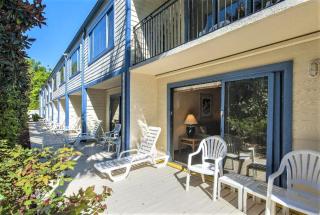 Royal Holiday Beach Resort - Biloxi - 9