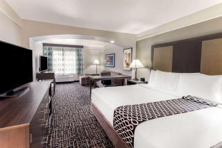 La Quinta by Wyndham Seguin - Seguin - 9
