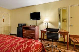 Econo Lodge - Athens - 2