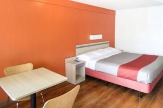 Rodeway Inn - Altoona - 6