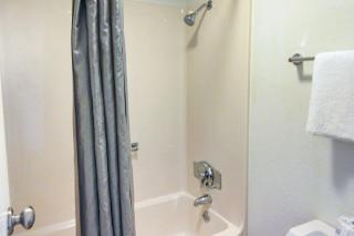 Rodeway Inn - Altoona - 1