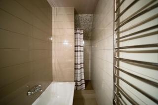 Apartments on Mitny Square - Lviv - 8