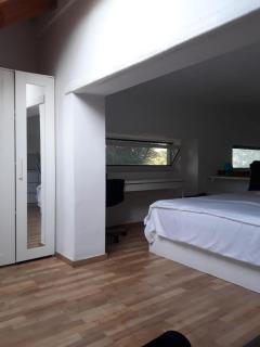 BRIGHT MEZZANINE FLAT WITH GARDEN - Athens - 5