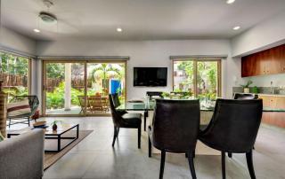 Poolside Bliss with Private Terrace and Jacuzzi - 5