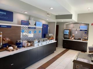 Holiday Inn Express Hotel & Suites El Dorado Hills by IHG - El Dorado Hills - 2
