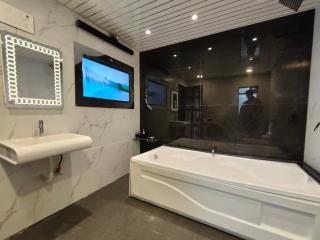 OSI Apartments Andheri West - Bombay - 7