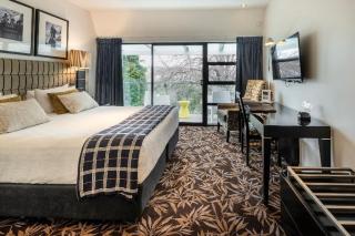 The George - Christchurch - 8