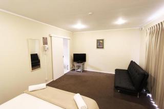 Auckland Airport Lodge - 7