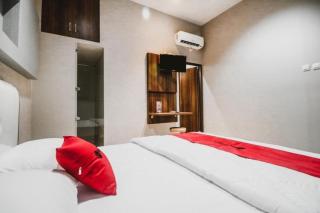 RedDoorz near Kebon Jeruk Jakarta - Jakarta - 5