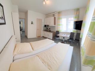 Haus zum Schlosspark - 3