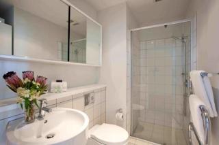 Auckland Harbour Suites - 8