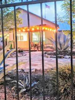 Top of the Hill RV Resort & Cabins - Waring - 2